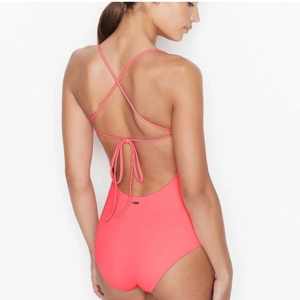 Victorias Secret turn heads
